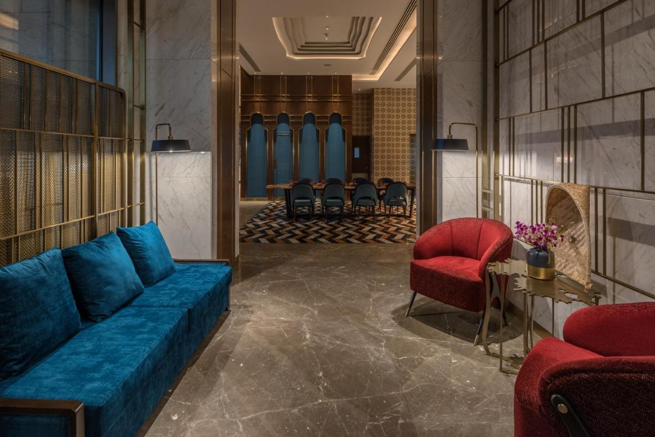 Radisson Blu Hotel & Spa, Nashik Ngoại thất bức ảnh