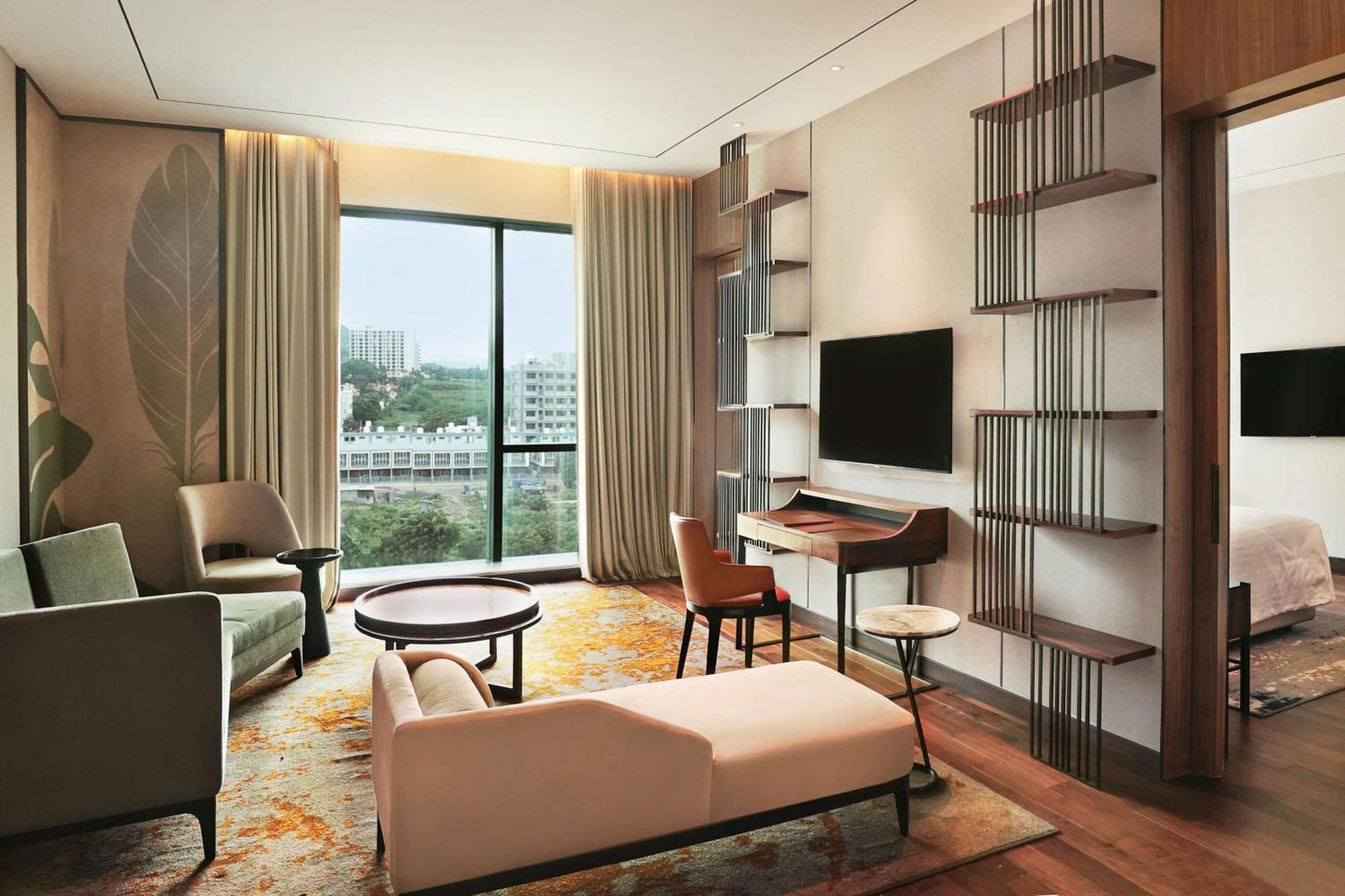 Radisson Blu Hotel & Spa, Nashik Ngoại thất bức ảnh