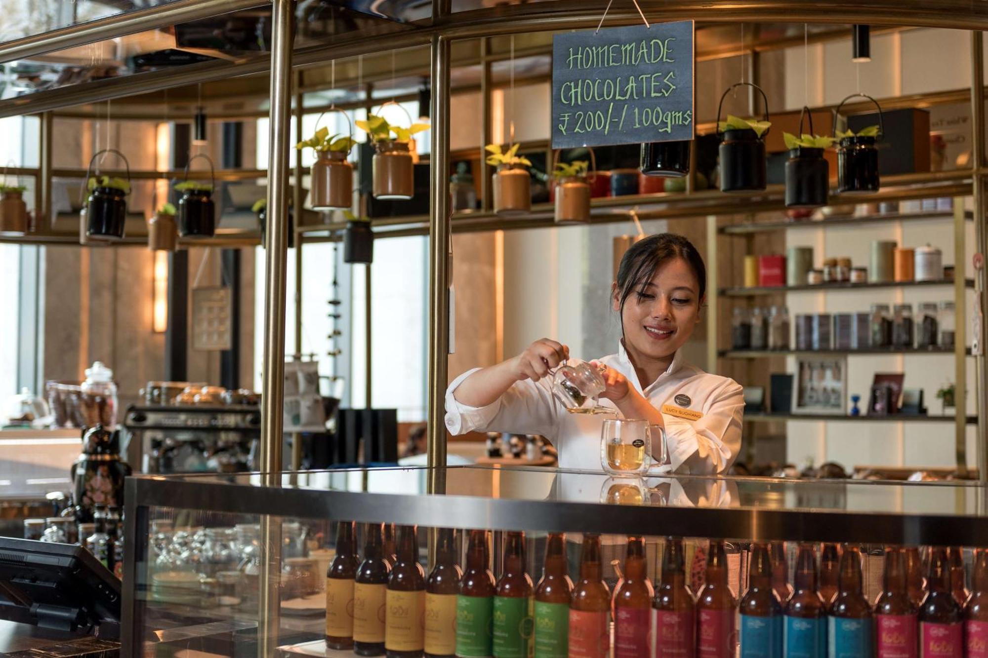 Radisson Blu Hotel & Spa, Nashik Ngoại thất bức ảnh