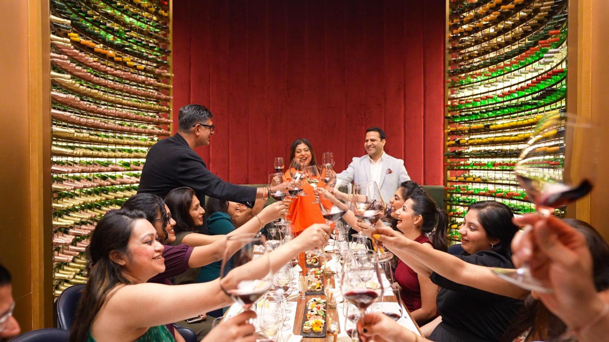 Radisson Blu Hotel & Spa, Nashik Ngoại thất bức ảnh